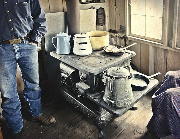 Waiting for Breakfast, Nowthen Threshing Bee, MN 2015
