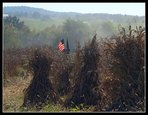 Union infantry of Lytle's Brigade fall back to Bottoms barn at the battle of Perryville, Kentucky reenactment, 2016